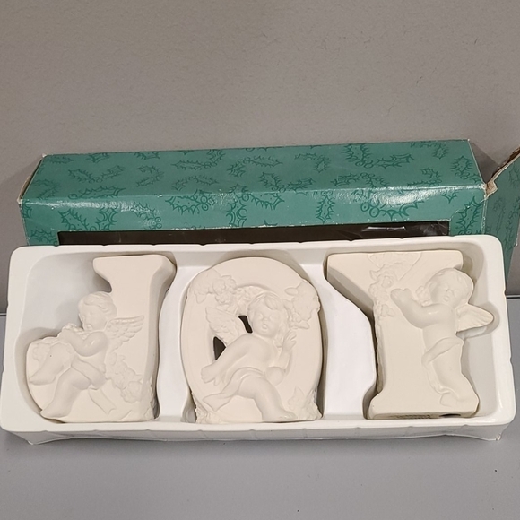 CERAMIC JOY Spellout Angel Sculptur Candle Holders - Picture 1 of 6